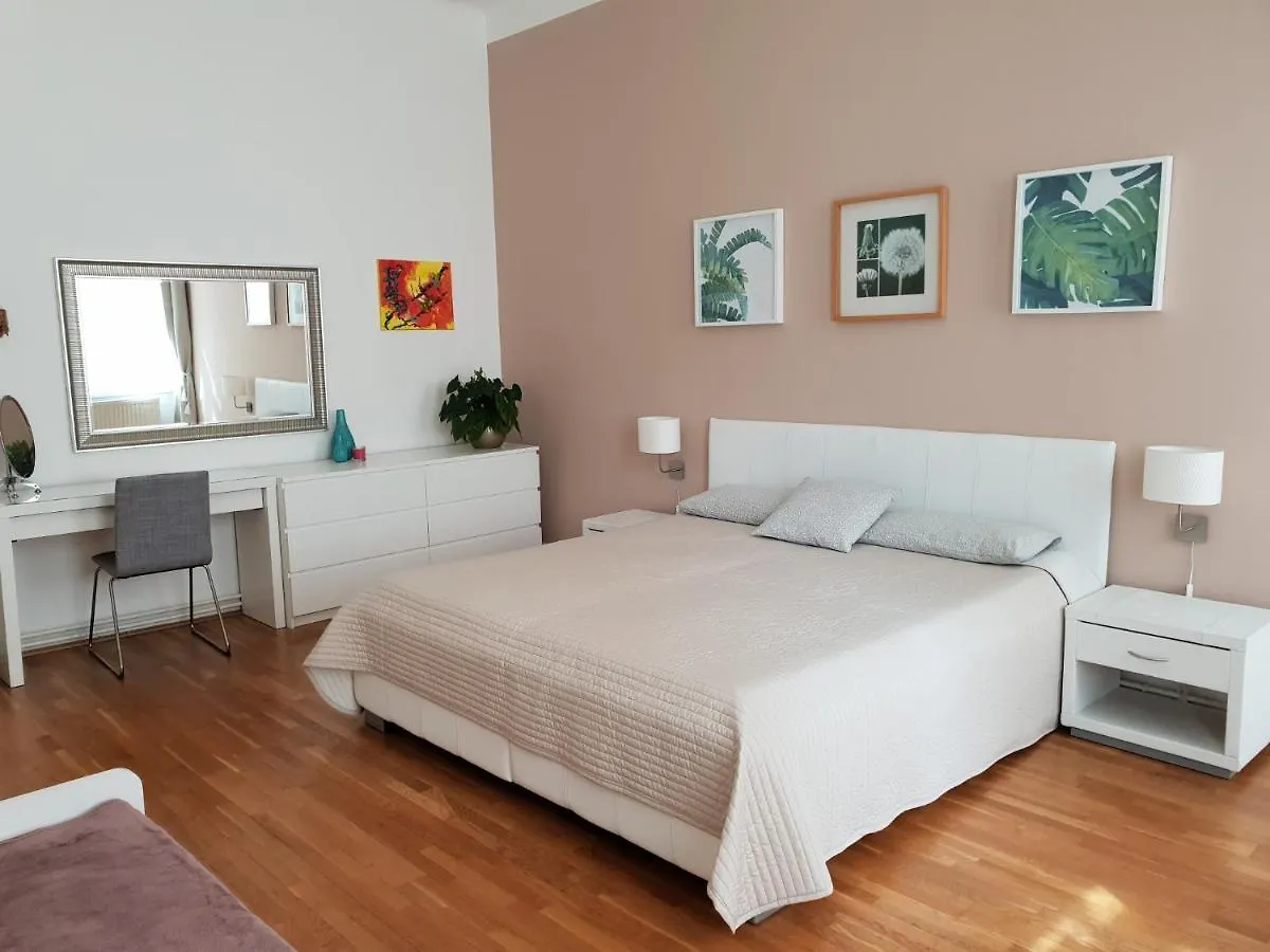 Viennese Art Apartment
